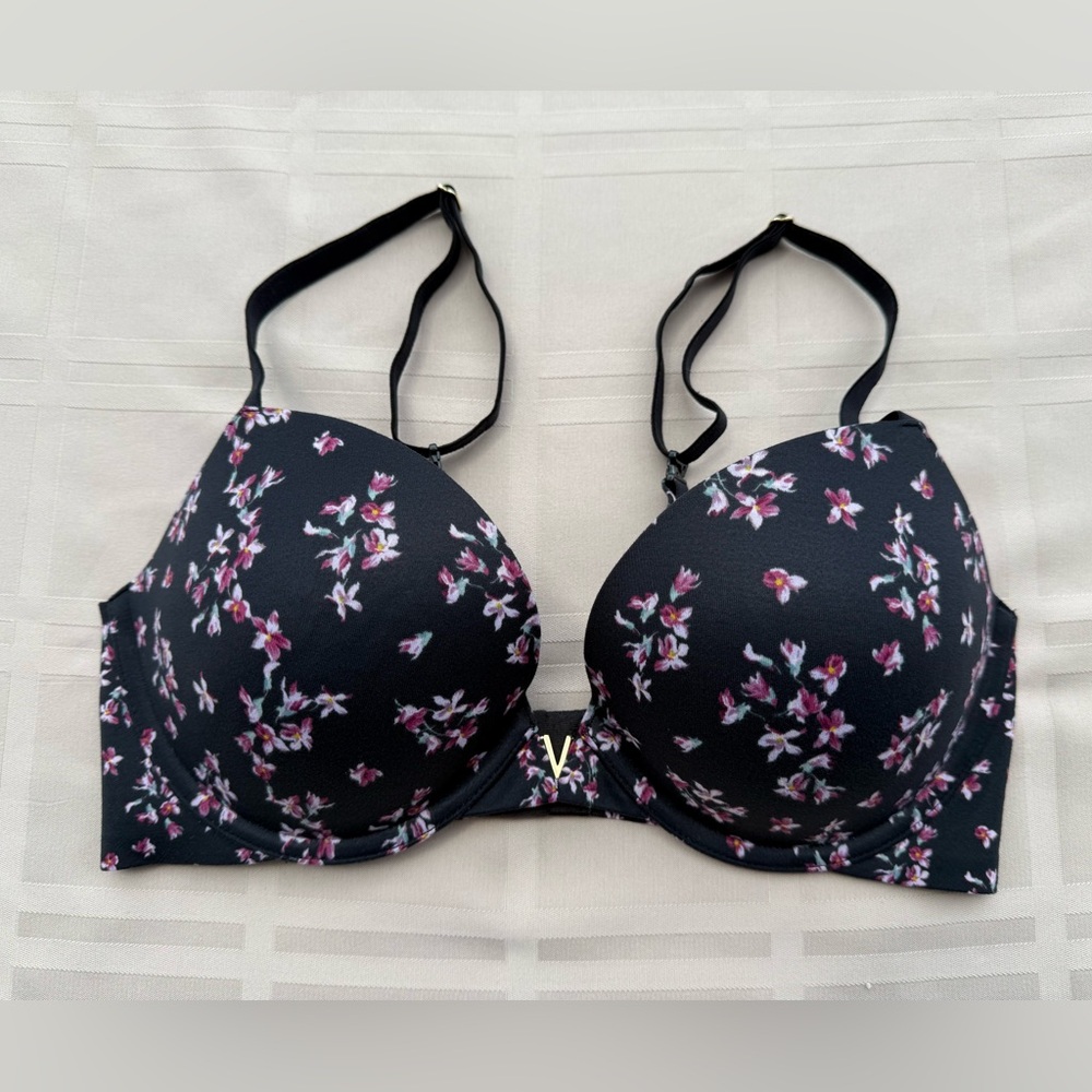 Victoria's Secret Black Floral Dream Angels Smooth Push-Up Bra